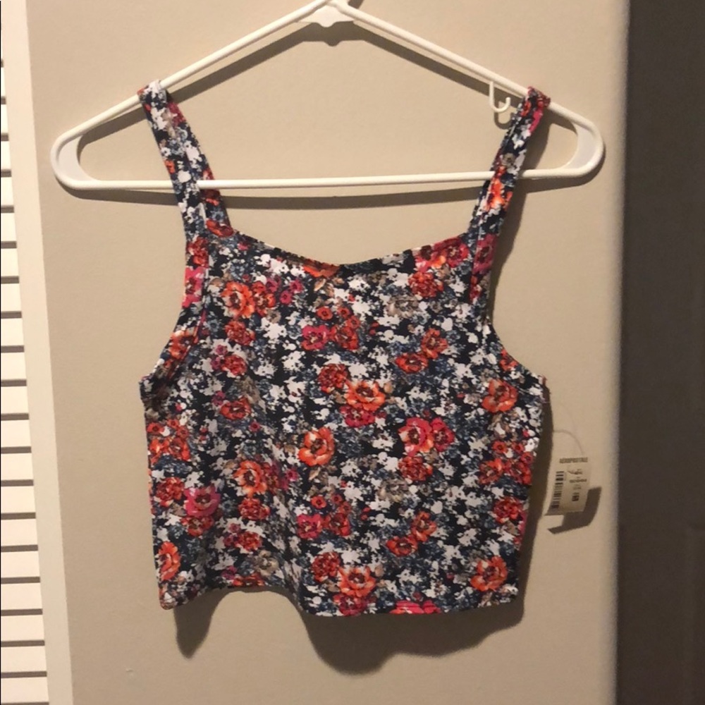 Floral crop top (never worn)